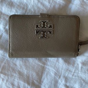 Tory Burch pebble grey wallet